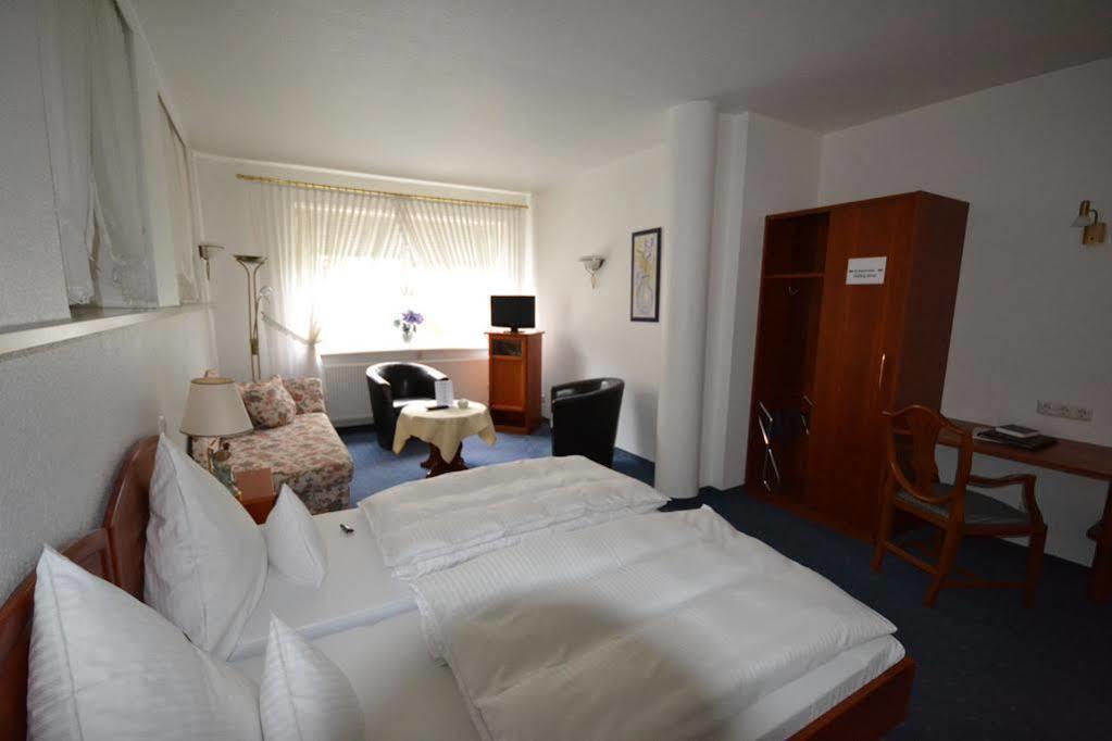 Ina Hotel Consul Kiel Exterior photo