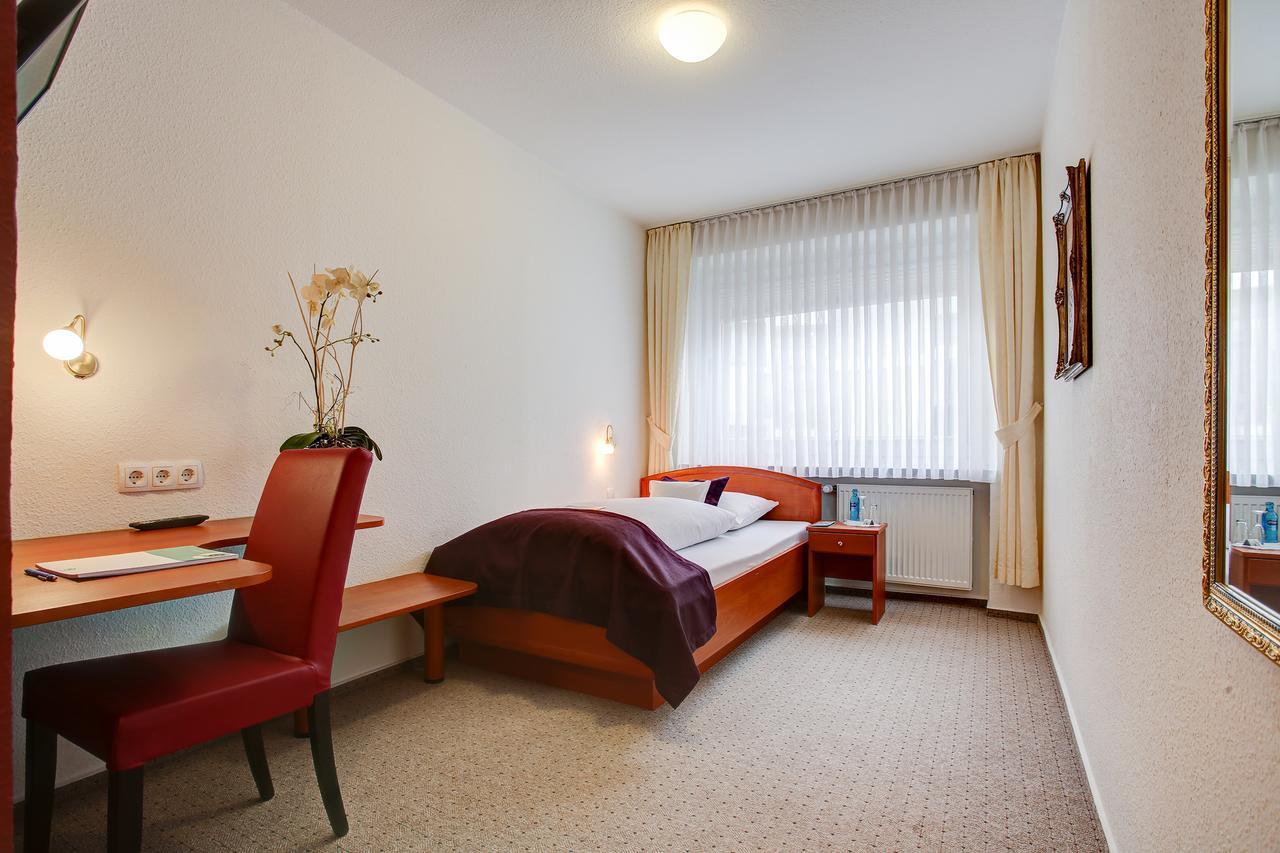 Ina Hotel Consul Kiel Exterior photo
