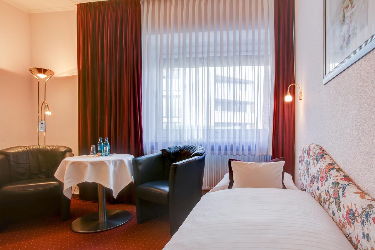 Ina Hotel Consul Kiel Exterior photo